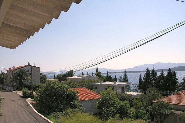 Maison jumelée, à vendre