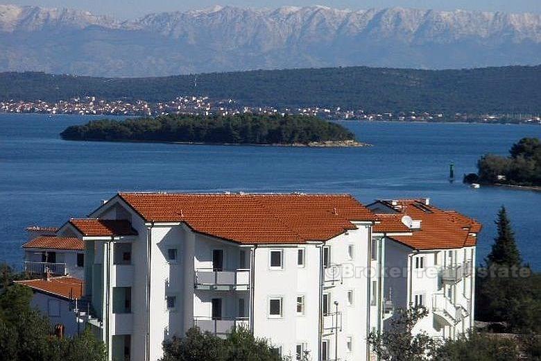 Eiendom med seks leiligheter