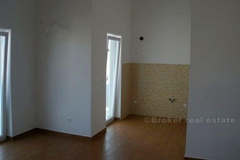 Nieruchomość z sześcioma apartamentami