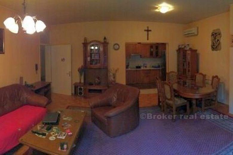 Dům se středomořskou zahradou