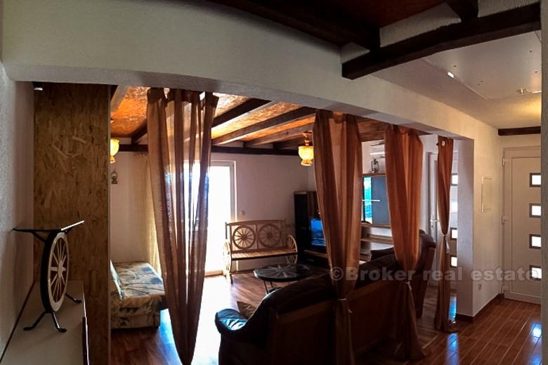 Belle villa avec piscine, à vendre