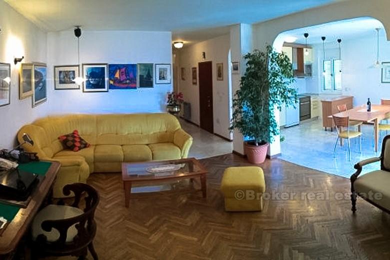 Apartament z czterema sypialniami - Bacvice, na sprzedaż
