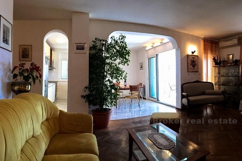 Bacvice, Four-bedroom apartment - for sale