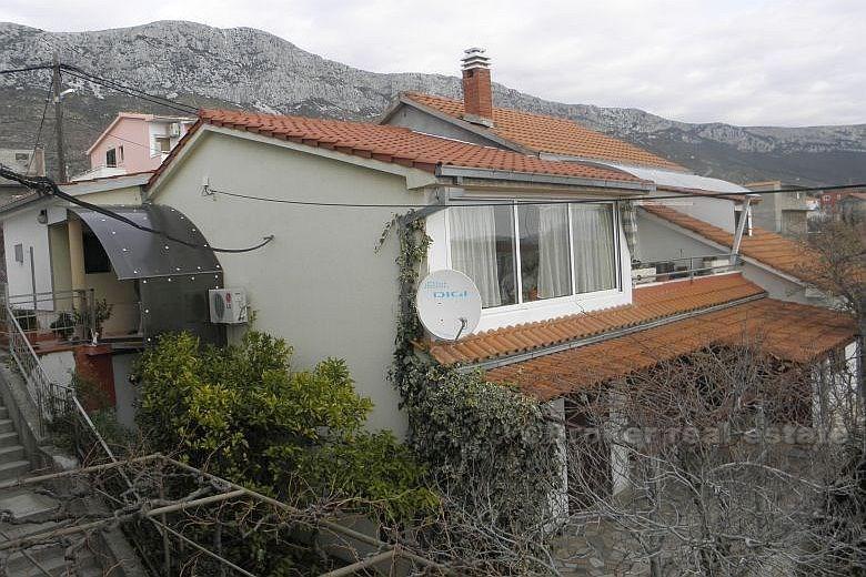 Dům s 266 m2 obytné plochy, na prodej