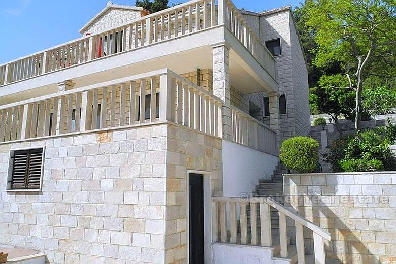 Atrakcyjna willa, na sprzedaż
