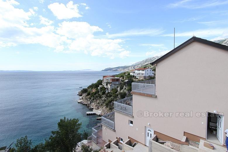 Large house with 300 m2 of living area