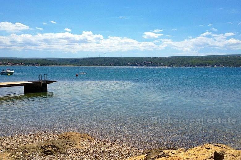 Maison avec vue sur la mer, à 80m de la mer, à vendre