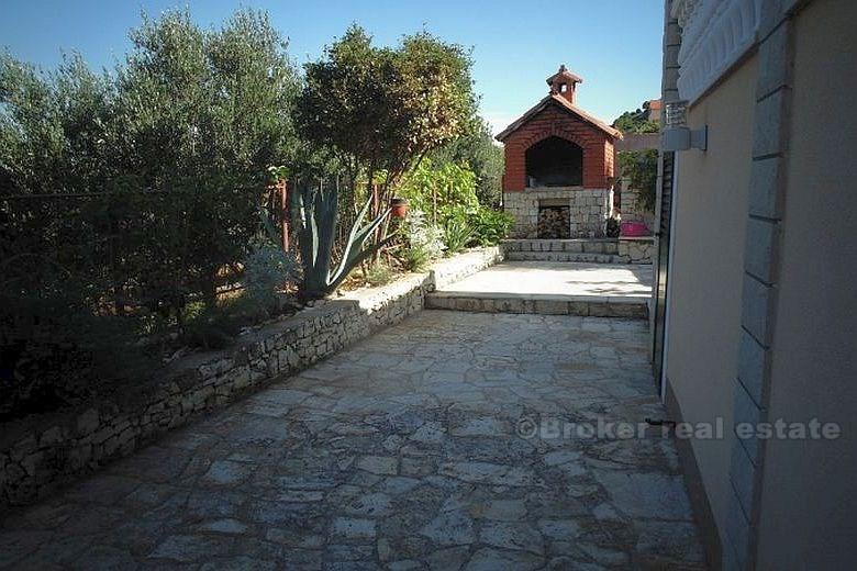 House with 200 m2 of living space