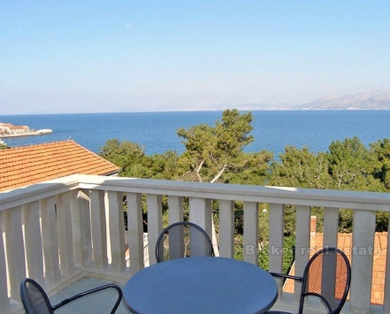 Atraktivna kuća s apartmanima