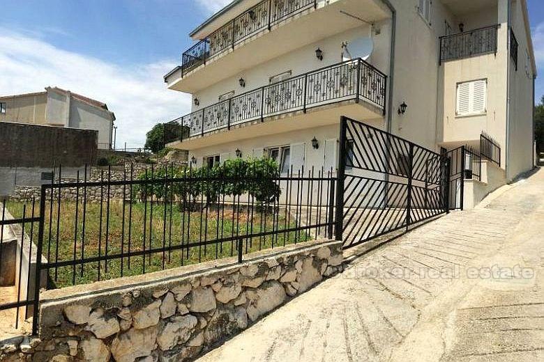 ROH-BAU appartement de quatre chambres, à vendre