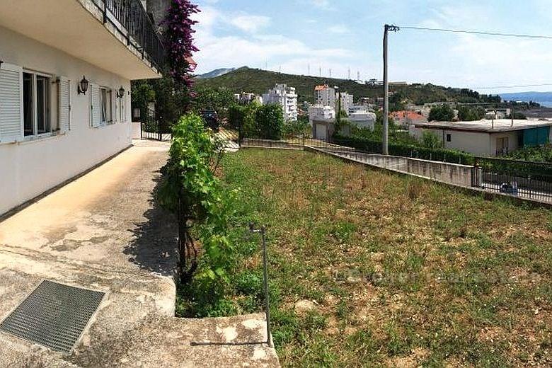 ROH-BAU appartement de quatre chambres, à vendre