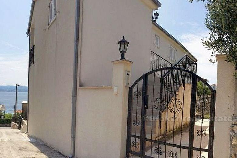 ROH-BAU appartement de quatre chambres, à vendre