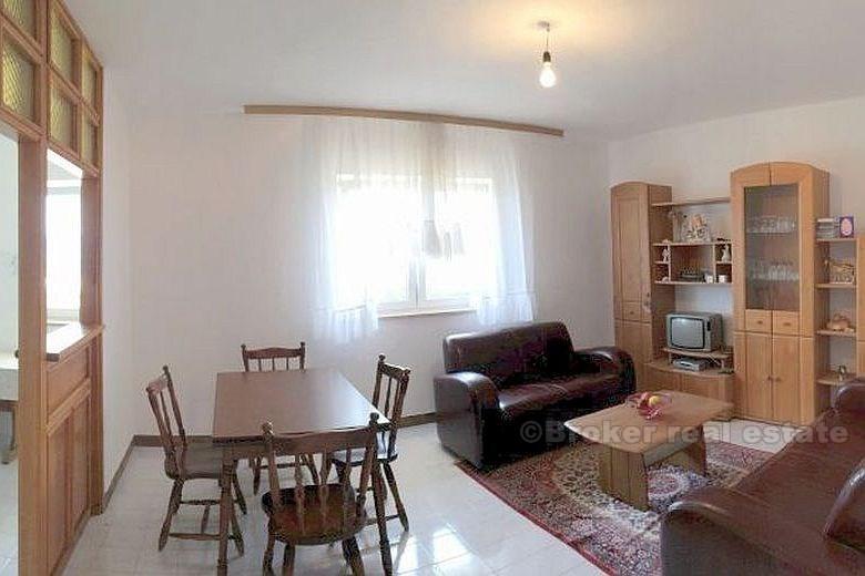 ROH-BAU appartement de quatre chambres, à vendre