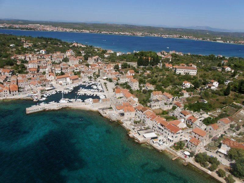 Completamente ristrutturato casa in pietra