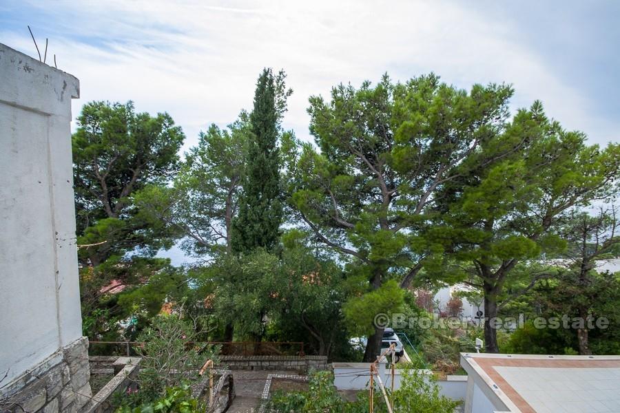 Dom (z rzędu) z pięknym widokiem, na sprzedaż