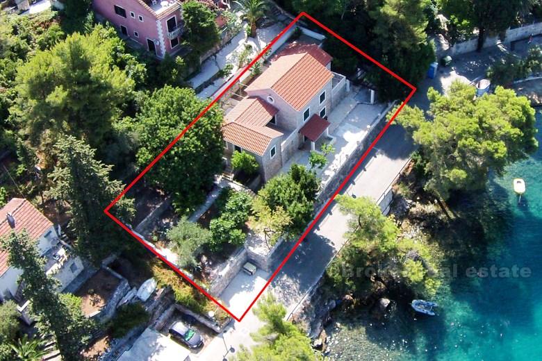 Renovovaná vila v centru obce, na prodej