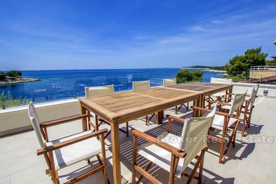 Villa con 5 stelle, da affittare