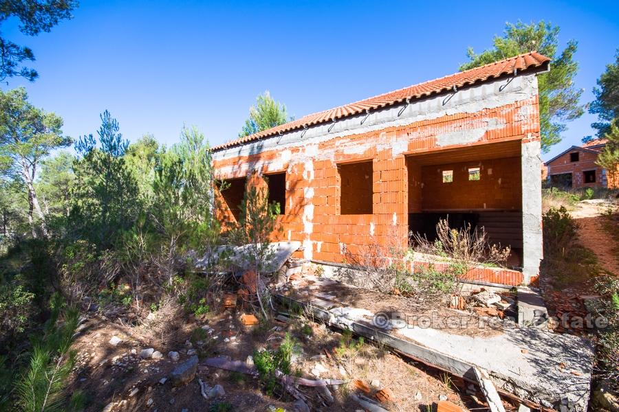 Hotel / Off plan, 17 bungalows inachevés sur un terrain de 15 000 m2