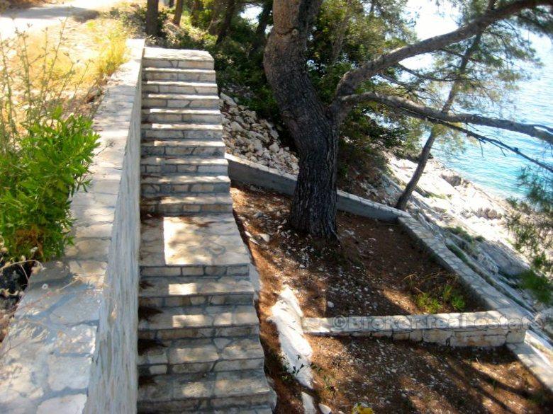 Dom nad morzem, na sprzedaż