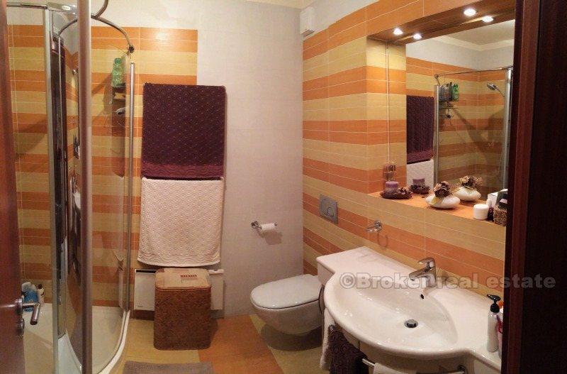 Трехкомнатная квартира