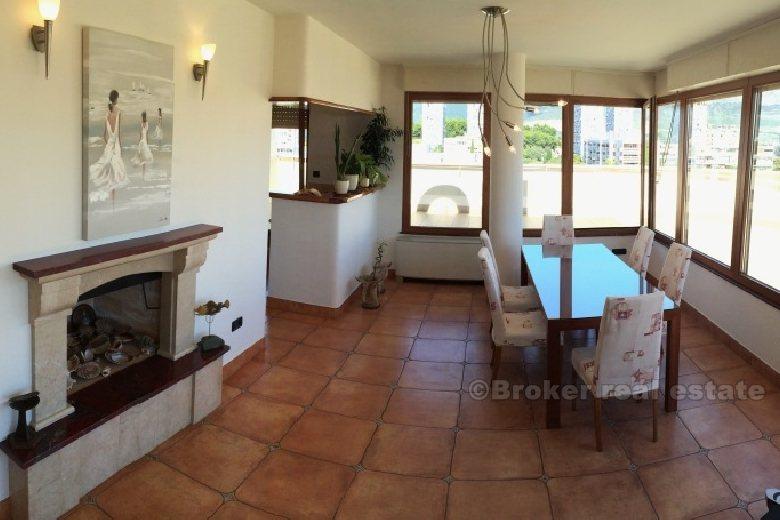 Tre soverom duplex leilighet, for salg