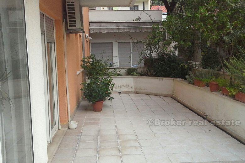 Apartament z dwiema sypialniami, Meje