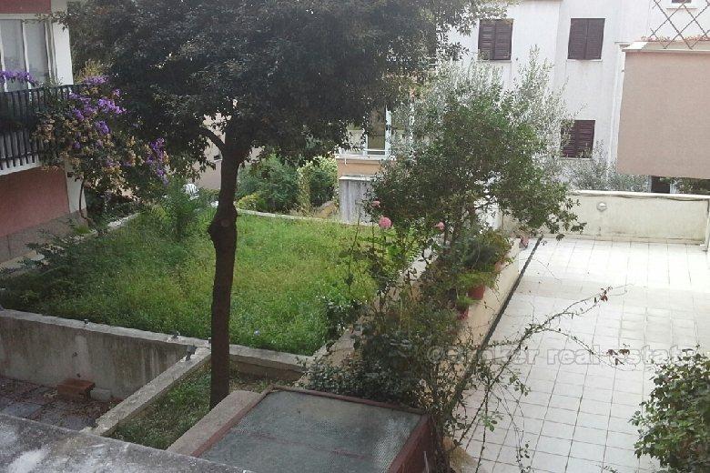 Apartament z dwiema sypialniami, Meje