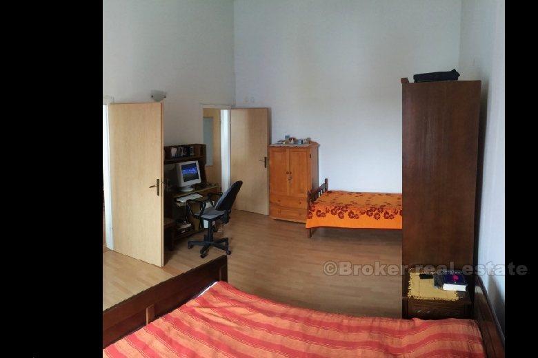 Zwei-Zimmer-Wohnung im Stadtzentrum, zum Verkauf