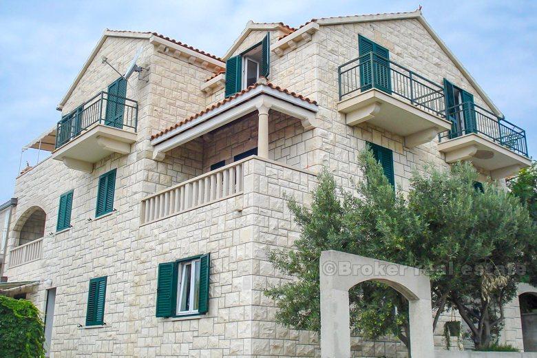 Tre sovrum, till salu