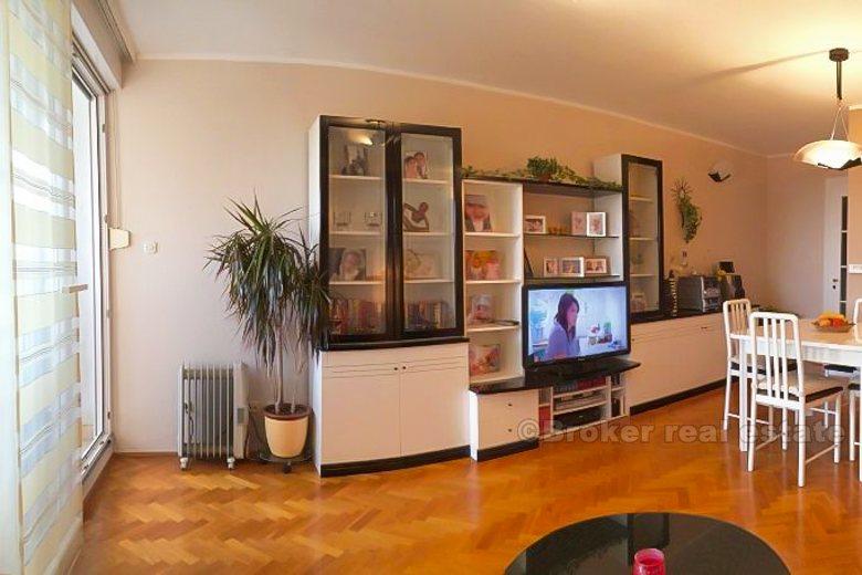 Moderne Wohnung mit zwei Schlafzimmern, zum Verkauf