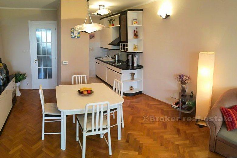 Moderne Wohnung mit zwei Schlafzimmern, zum Verkauf