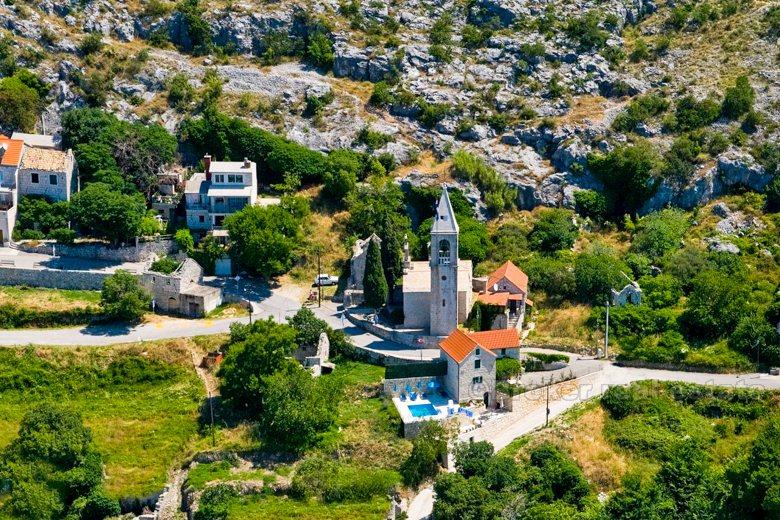 Vila s bazenom, za najam