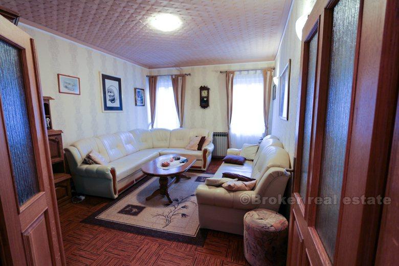 Das Haus im Zentrum, in der Nähe des Meeres