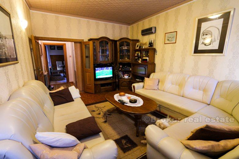 Das Haus im Zentrum, in der Nähe des Meeres