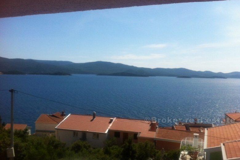 Plusieurs appartements avec vue sur la mer