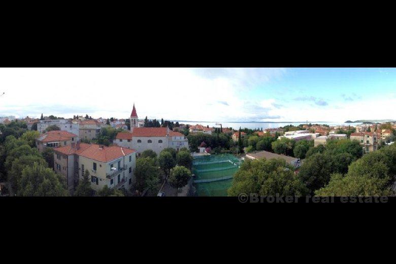 Komfortowy apartament z trzema sypialniami