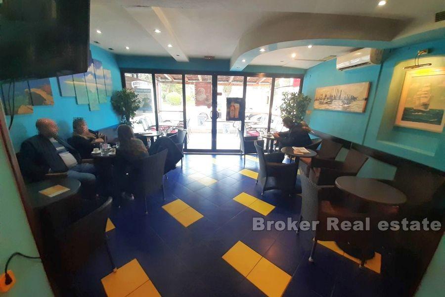 Kafé med lager, til salgs