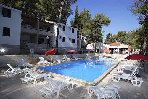 Apartament z basenem, na sprzedaż
