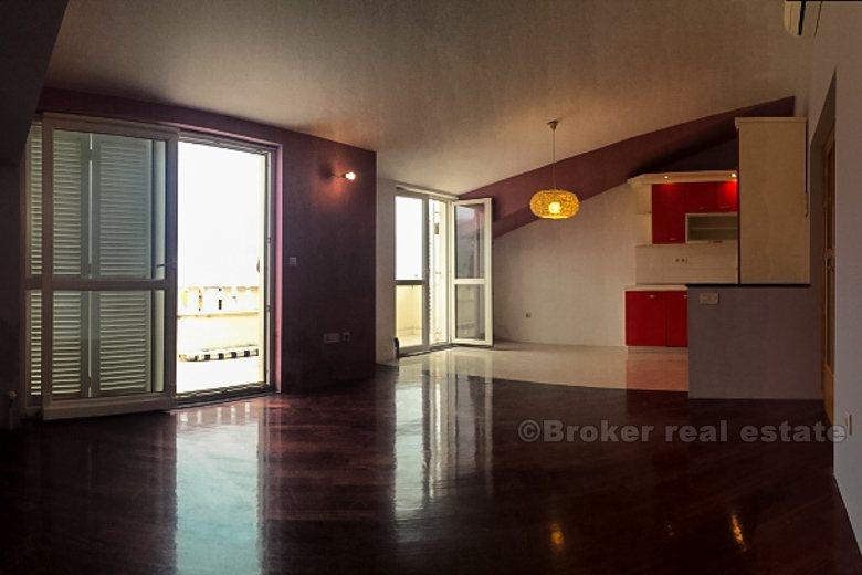 Detached house, for sale