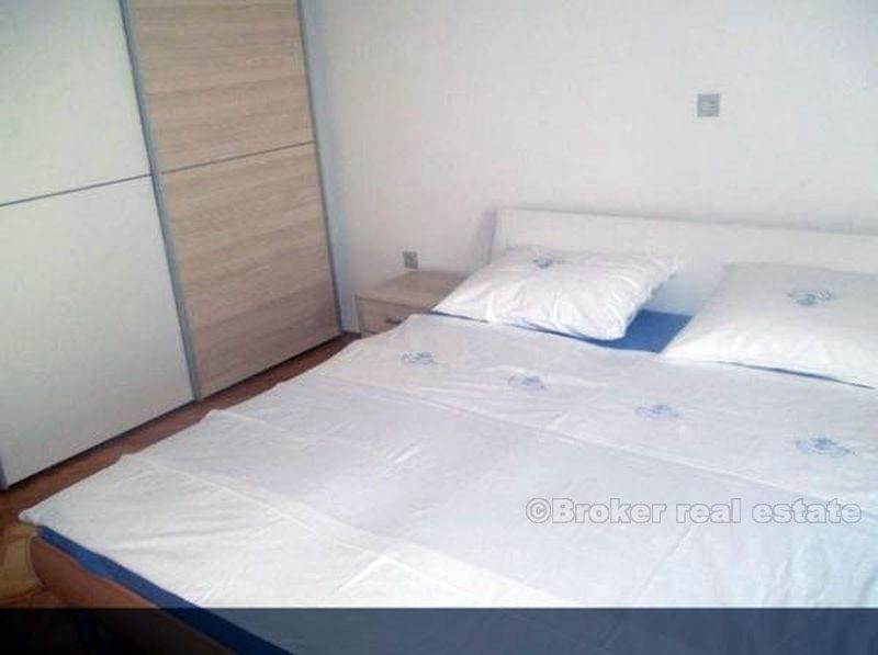 Nowoczesny dwupoziomowy apartament, na sprzedaż