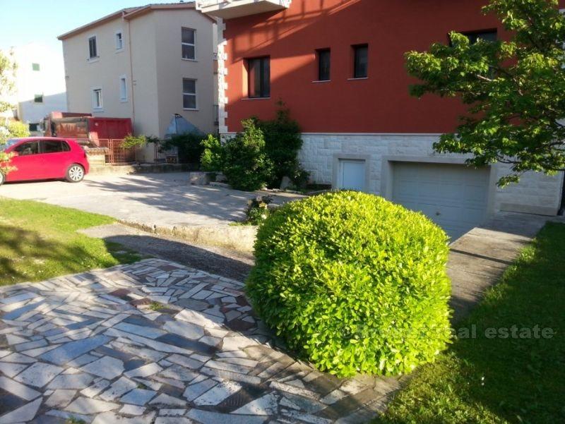 Ładnie urządzony dom rodzinny, na sprzedaż