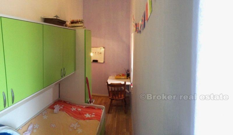 Čtyřpokojový apartmán v centru města