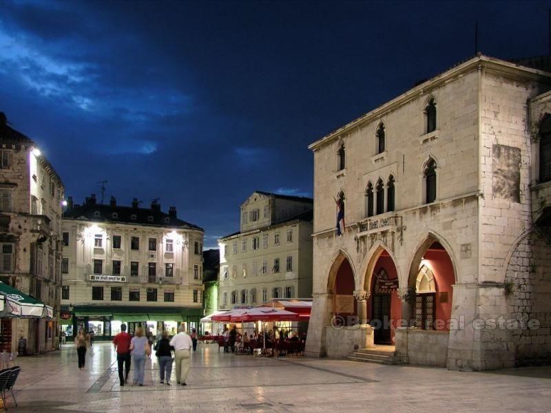 Espace traiteur attrayant, à vendre