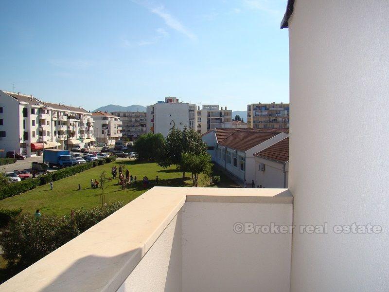 Две квартиры, для продажи