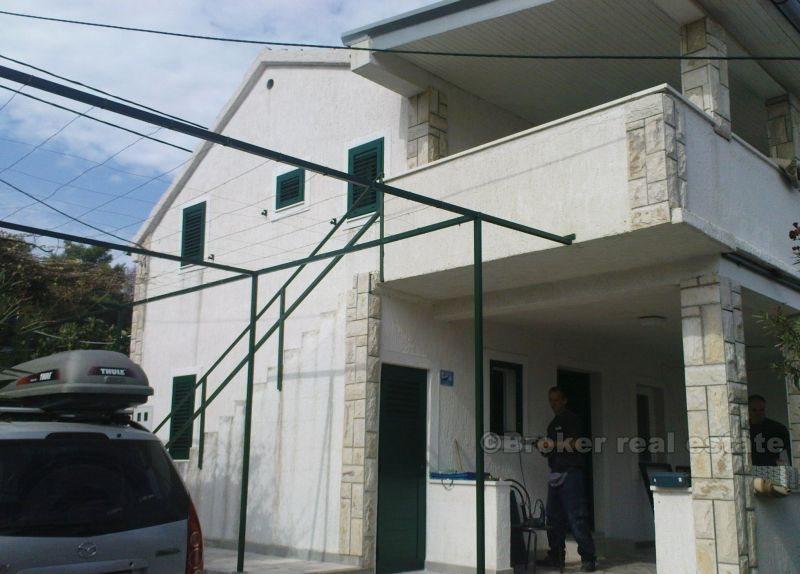 Beautiful small detached holiday home