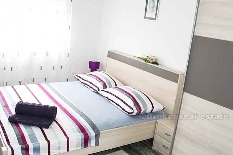 Moderně zařízený dvoupokojový byt k pronájmu