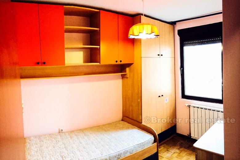 Drei Schlafzimmer moderne Wohnung