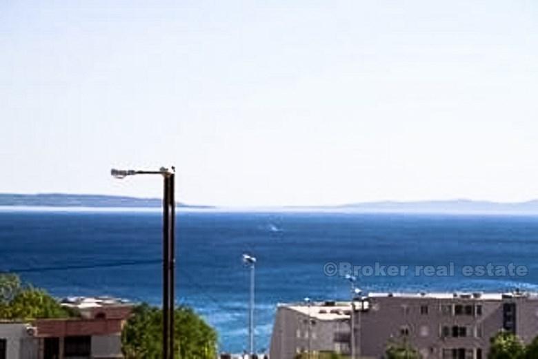 Three-room apartment on Znjan, for rent