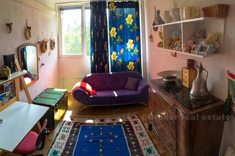 Confortable appartement de trois pièces sur Blatine, à louer