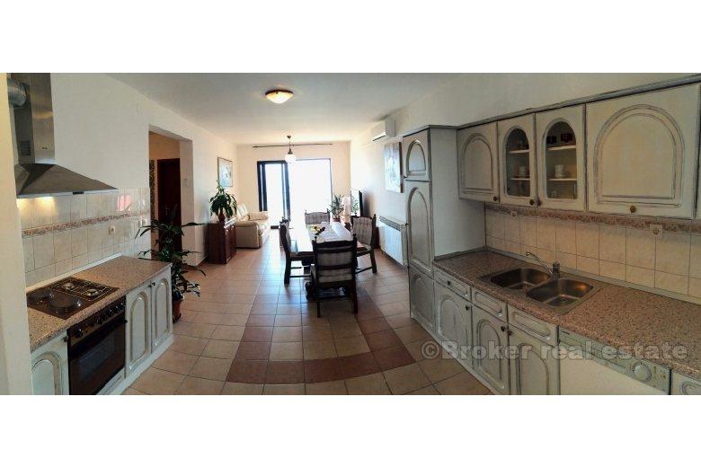 trosoban apartman, za najam